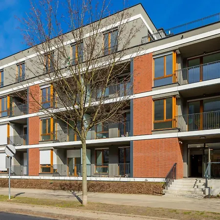 Sarmacka 25 Next To Medicover And Paley