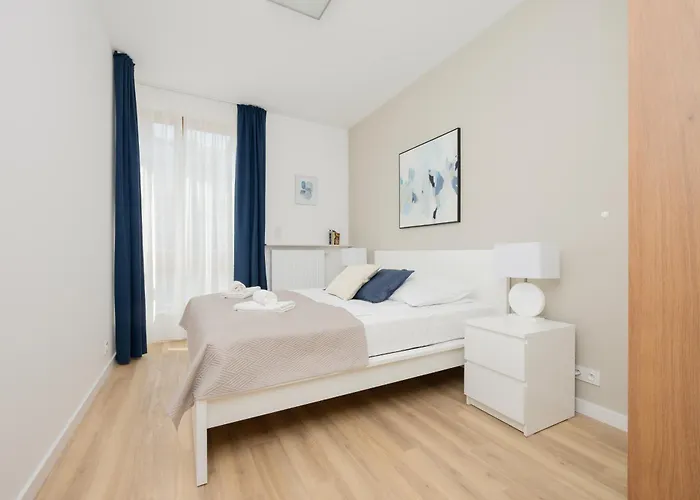 Sarmacka 25 Next To Medicover And Paley *