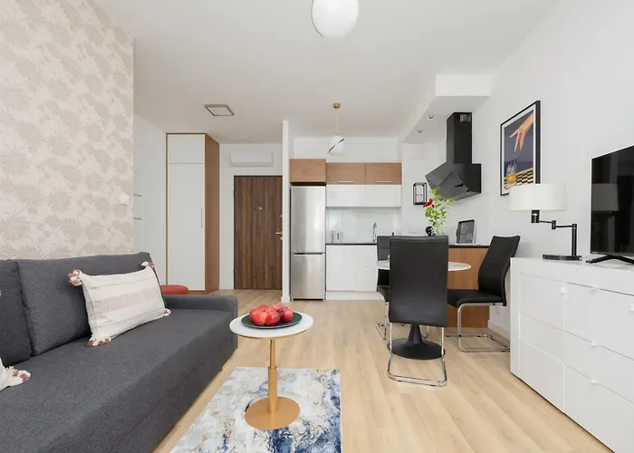 Sarmacka 25 Next To Medicover And Paley *